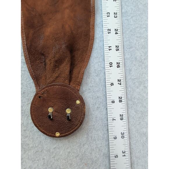 B- Low The Belt Brown Genuine Leather XS Wide Waist Belt Gold Buckle Medallion - Picture 13 of 13